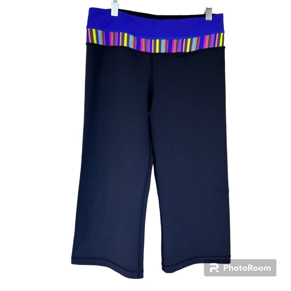 Lululemon Groove Crop Pants Black Multicolor Stripe Waist Band Reversible Size 6